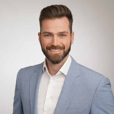 Dr. Christopher Kosel